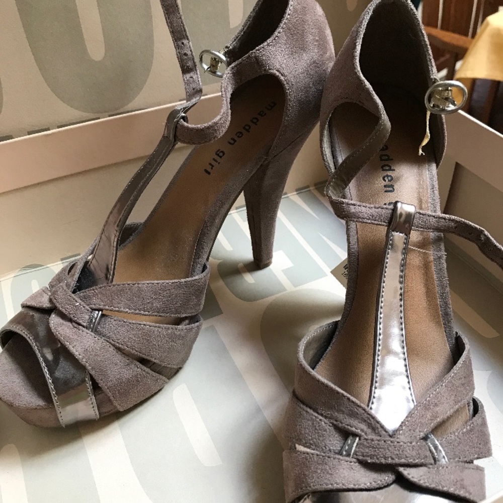 Madden Girl Pumps 8.5